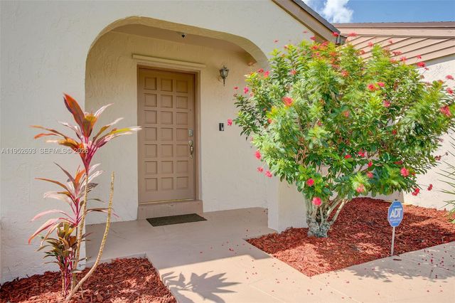 11909 SW 48th Ct, Cooper City, FL 33330