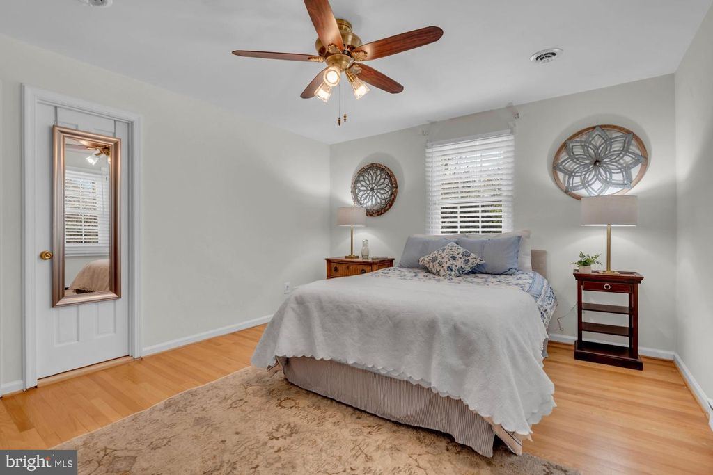 Image 15 of property listing at 970 MAGOTHY AVE, Arnold, MD 21012