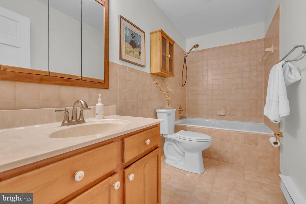 Image 17 of property listing at 970 MAGOTHY AVE, Arnold, MD 21012