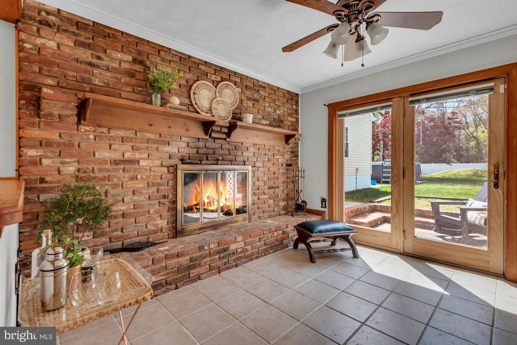 Image 19 of property listing at 970 MAGOTHY AVE, Arnold, MD 21012