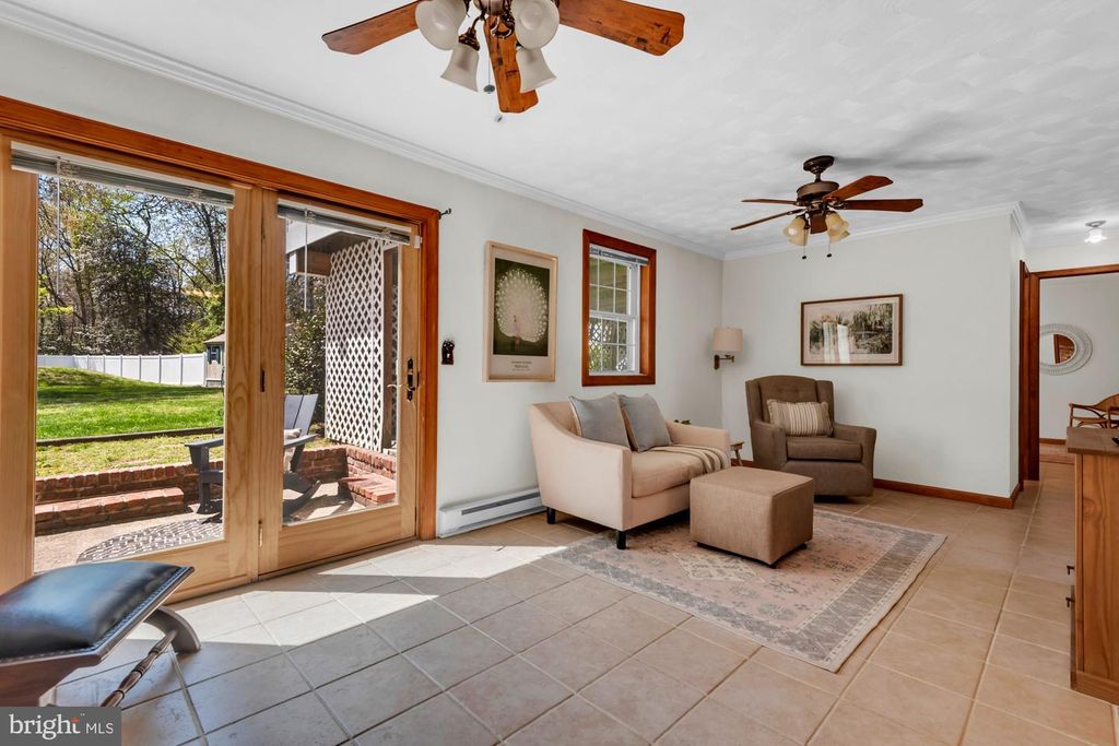 Image 22 of property listing at 970 MAGOTHY AVE, Arnold, MD 21012