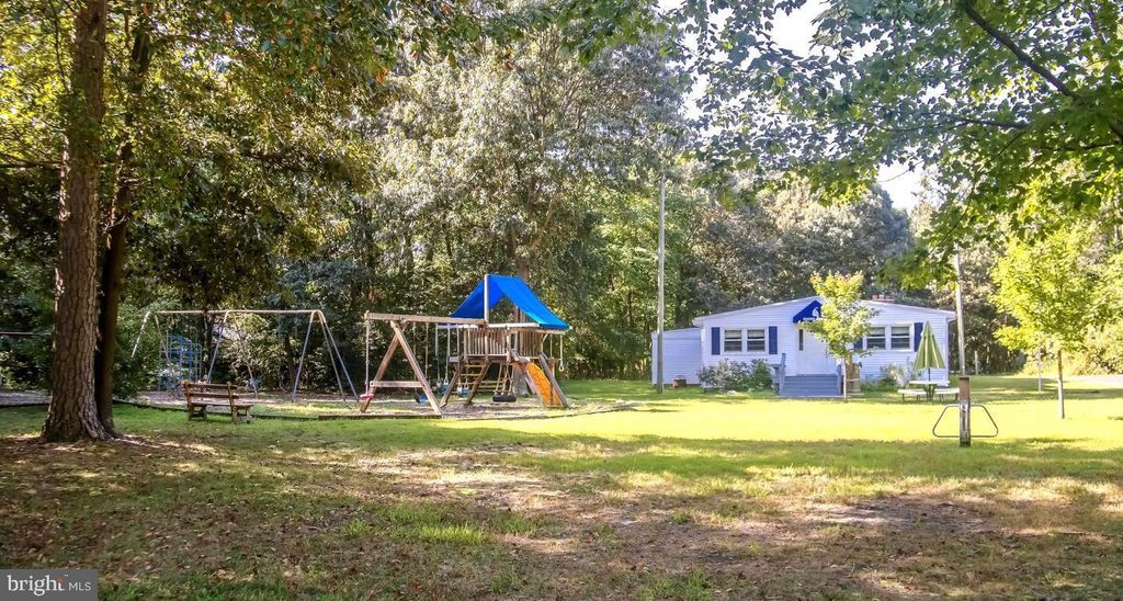 Image 40 of property listing at 970 MAGOTHY AVE, Arnold, MD 21012