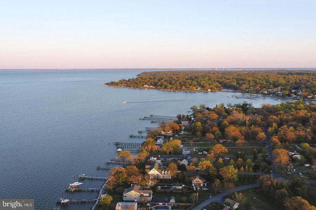 Image 41 of property listing at 970 MAGOTHY AVE, Arnold, MD 21012