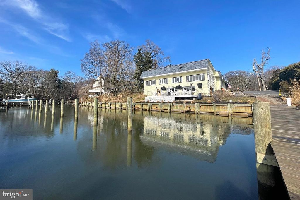 Image 43 of property listing at 970 MAGOTHY AVE, Arnold, MD 21012