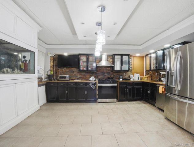 831 Longfellow Avenue, Bronx, NY 10474