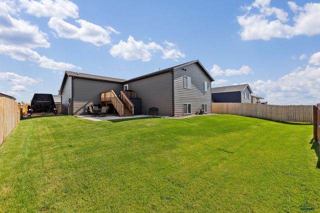 641 CIVIL WAY, Box Elder, SD 57719