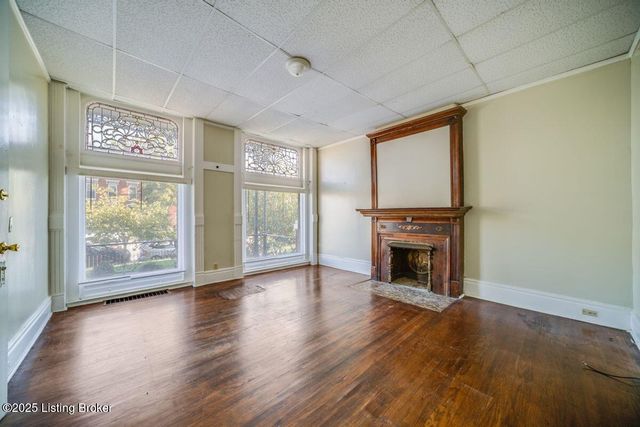 2008 W Jefferson St, Louisville, KY 40203