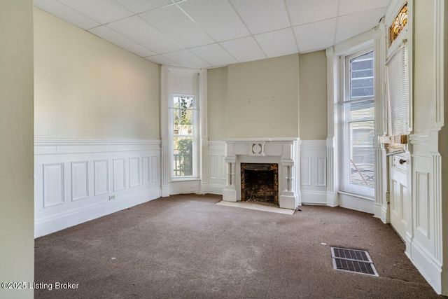 2008 W Jefferson St, Louisville, KY 40203