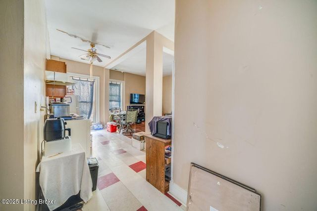 2008 W Jefferson St, Louisville, KY 40203