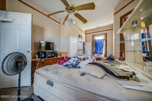 2008 W Jefferson St, Louisville, KY 40203