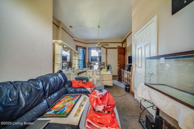 2008 W Jefferson St, Louisville, KY 40203