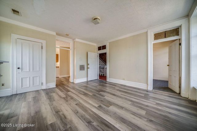 2008 W Jefferson St, Louisville, KY 40203