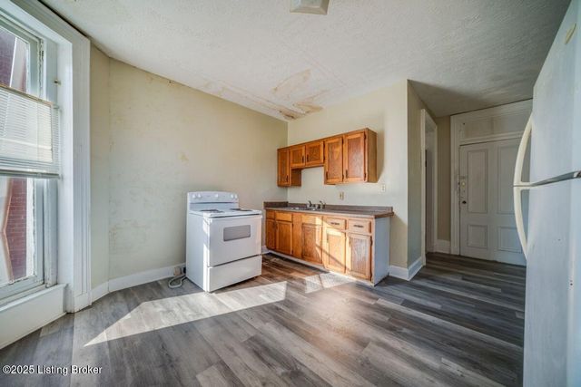 2008 W Jefferson St, Louisville, KY 40203