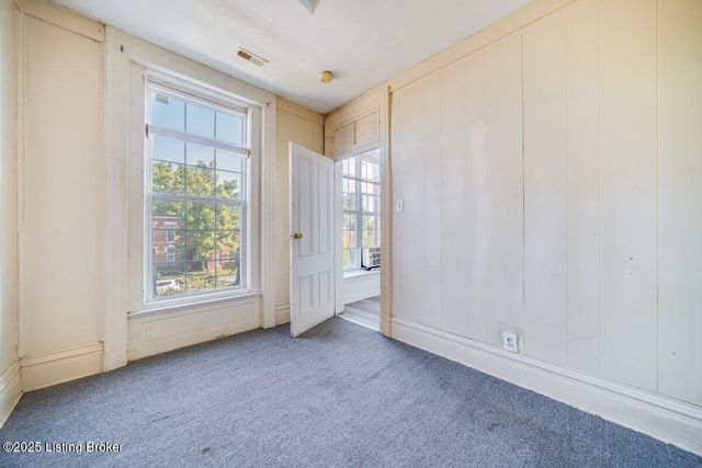 2008 W Jefferson St, Louisville, KY 40203