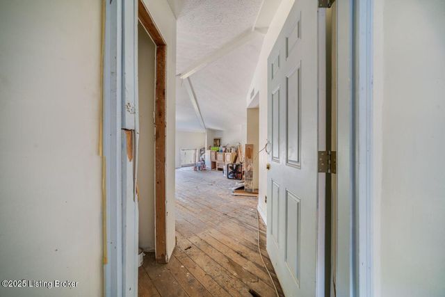 2008 W Jefferson St, Louisville, KY 40203