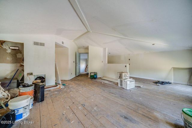 2008 W Jefferson St, Louisville, KY 40203