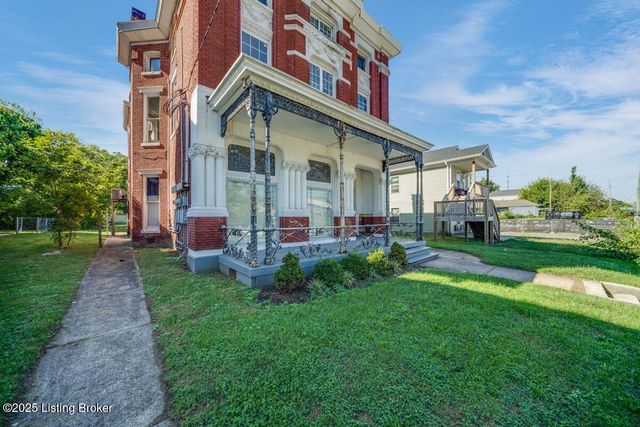 2008 W Jefferson St, Louisville, KY 40203