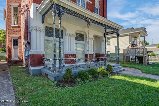 2008 W Jefferson St, Louisville, KY 40203