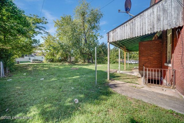 2008 W Jefferson St, Louisville, KY 40203