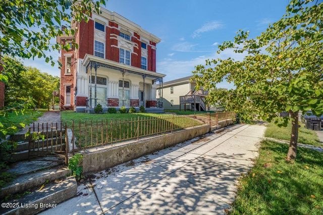 2008 W Jefferson St, Louisville, KY 40203