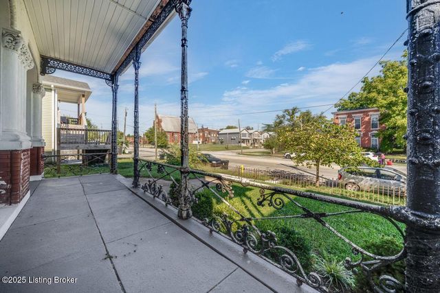 2008 W Jefferson St, Louisville, KY 40203