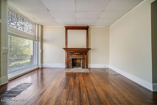 2008 W Jefferson St, Louisville, KY 40203