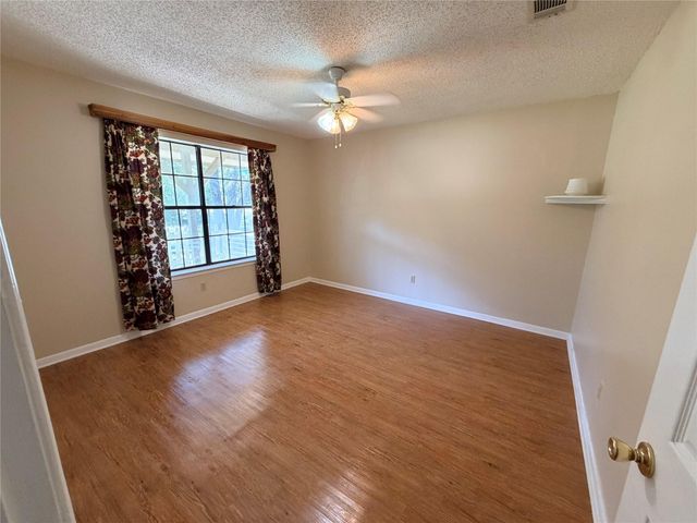 2800 Robin RD, Manchaca, TX 78652