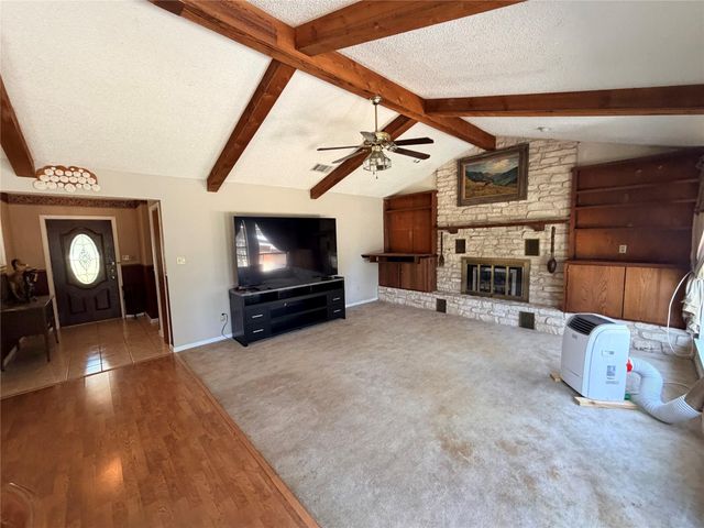 2800 Robin RD, Manchaca, TX 78652
