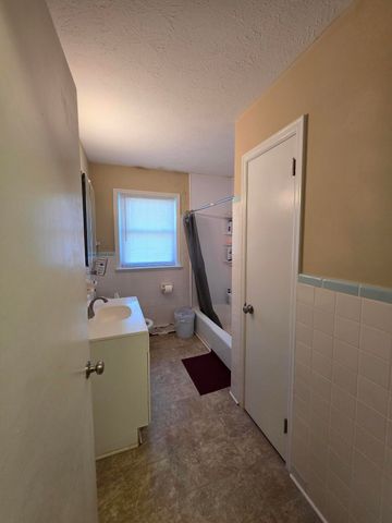 1706 Knoxville Court, Lexington, KY 40505