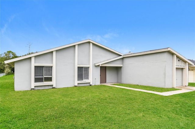 820 E FLAG LANE, Kissimmee, FL 34759