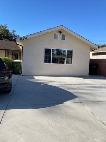 22953 Blythe Street N, West Hills, CA 91304