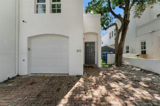 3125 Paola Dr, Miami, FL 33133