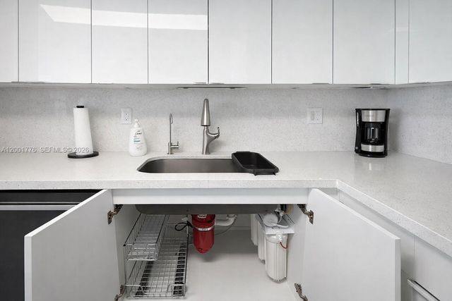 16565 NE 26th Ave 3C, North Miami Beach, FL 33160