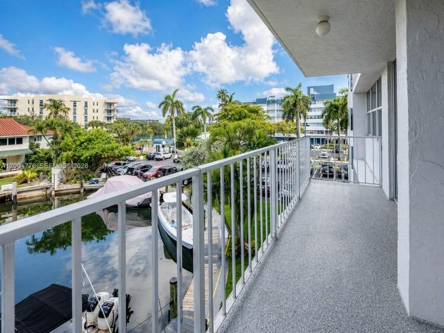 16565 NE 26th Ave 3C, North Miami Beach, FL 33160