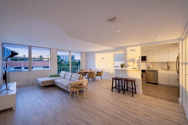 16565 NE 26th Ave 3C, North Miami Beach, FL 33160