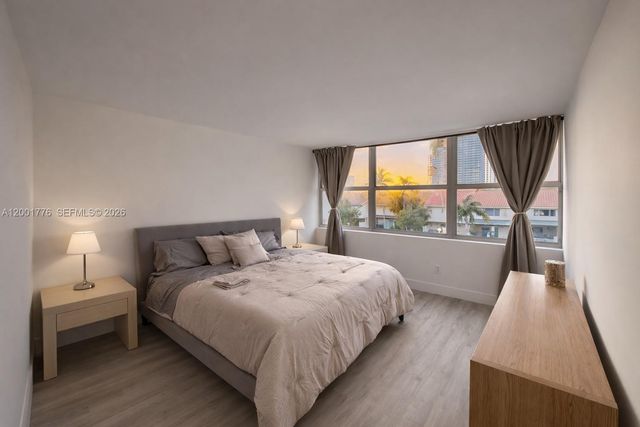 16565 NE 26th Ave 3C, North Miami Beach, FL 33160