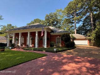 47 Avery Circle, Jackson, MS 39211