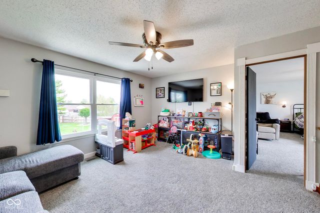 106 Coralbury Court, Mooresville, IN 46158