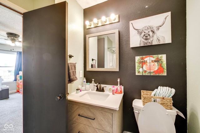 106 Coralbury Court, Mooresville, IN 46158