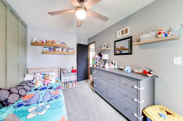 106 Coralbury Court, Mooresville, IN 46158