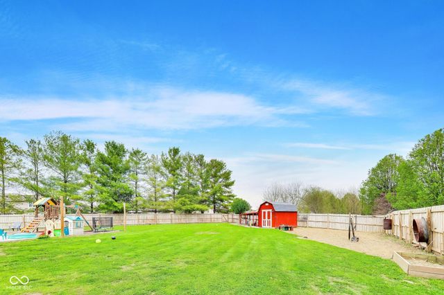 106 Coralbury Court, Mooresville, IN 46158