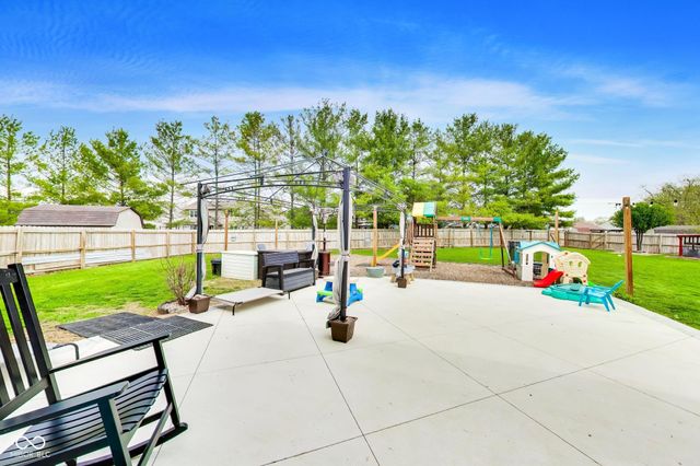 106 Coralbury Court, Mooresville, IN 46158