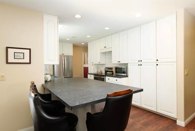 8939 Oviedo Street, San Diego, CA 92129