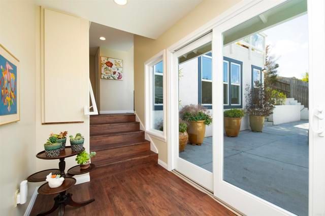 8939 Oviedo Street, San Diego, CA 92129