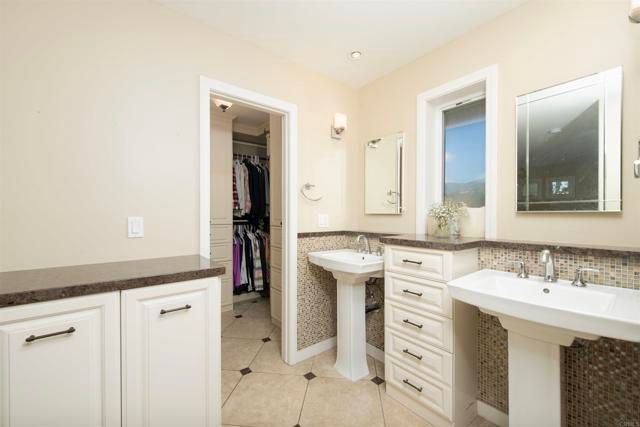 8939 Oviedo Street, San Diego, CA 92129