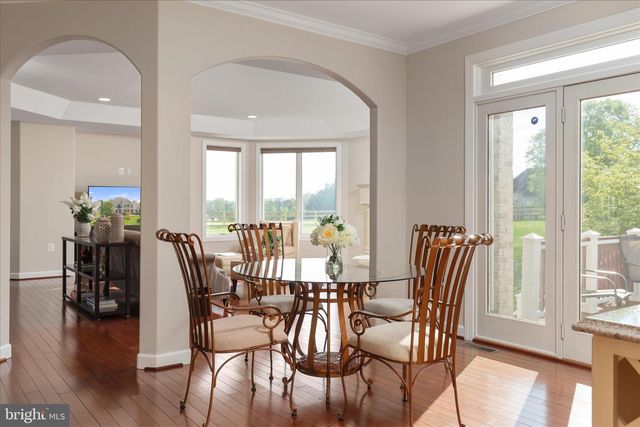 16064 WATERFORD CREEK CIR, Hamilton, VA 20158