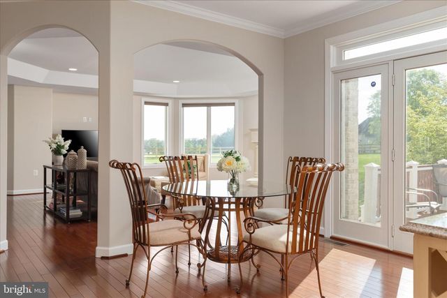 16064 WATERFORD CREEK CIR, Hamilton, VA 20158