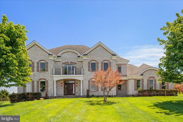 16064 WATERFORD CREEK CIR, Hamilton, VA 20158