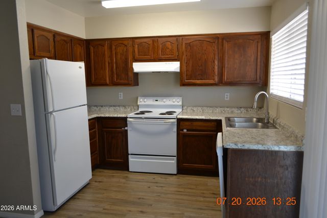 2247 S ARIZONA Road, Apache Junction, AZ 85119