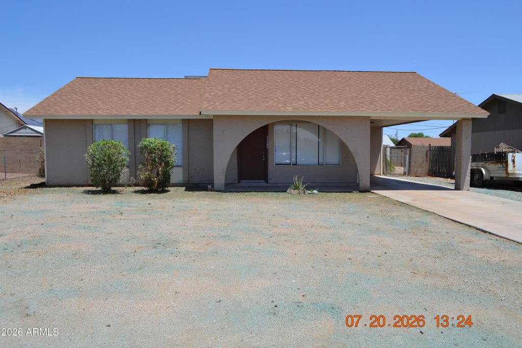 2247 S ARIZONA Road, Apache Junction, AZ 85119
